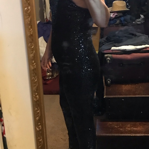 Beautiful sequin full length jumpsuit - Picture 9 of 10